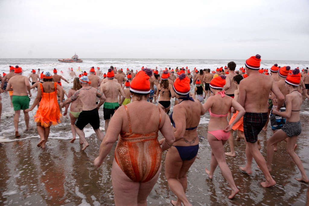 ../Images/Nieuwjaarsduik Nederzandt 2018 047.jpg